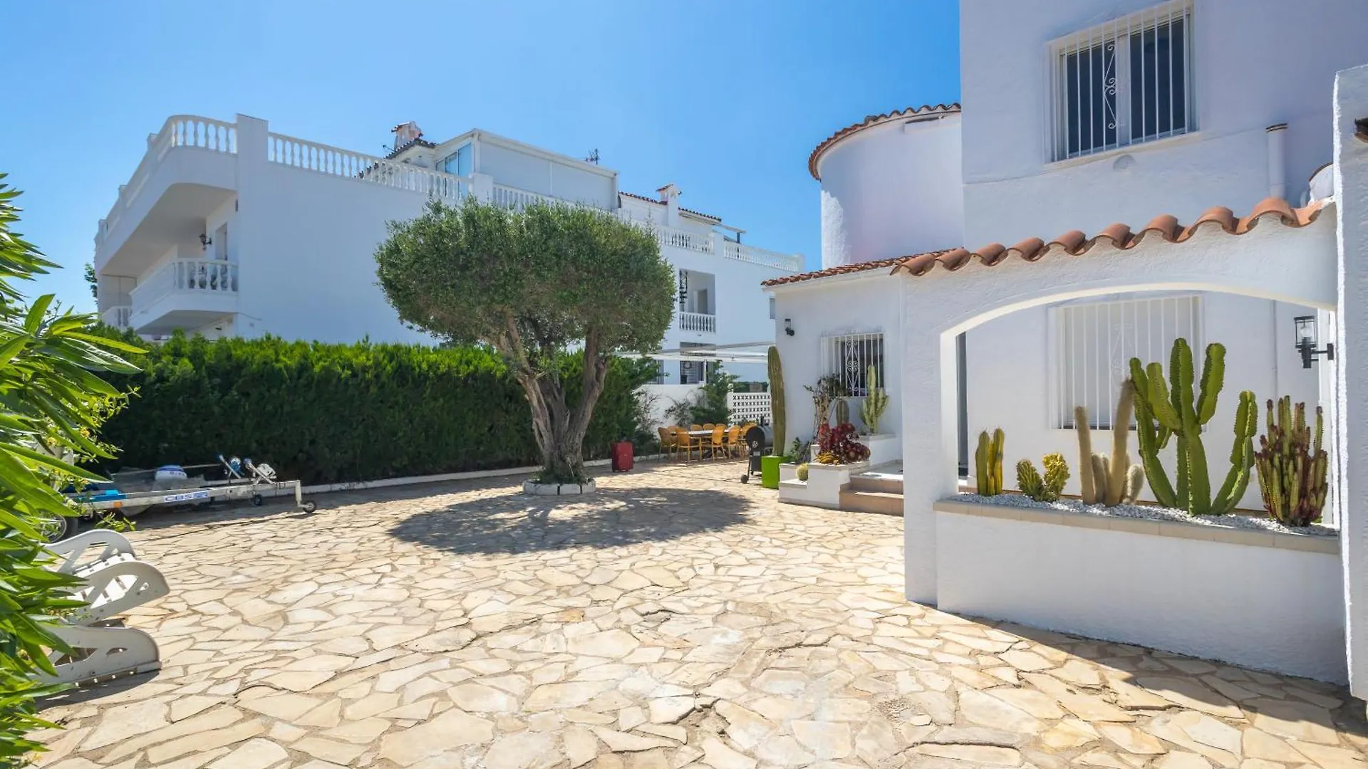V028 - Empuries Villa Empuriabrava
